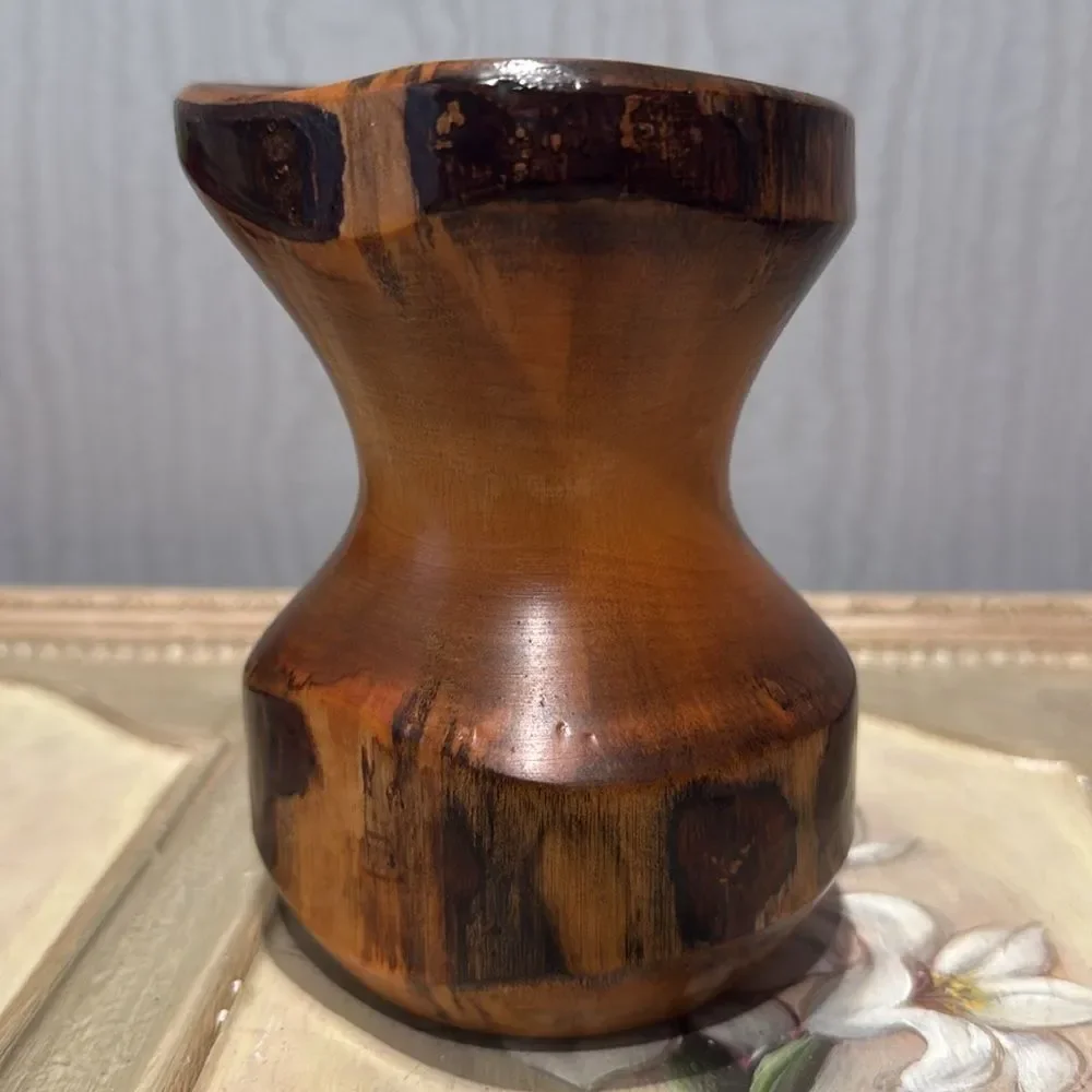 Rustic Oregon Myrtlewood Bud Vase
